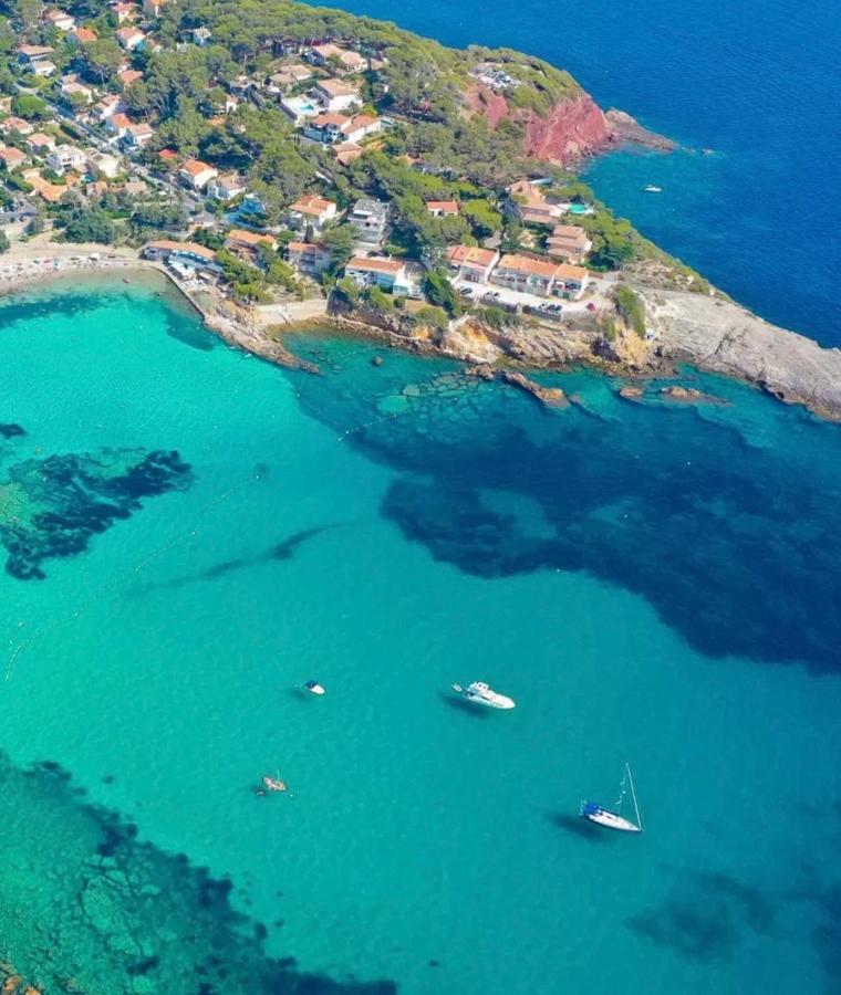 T2 vue mer avec jardinet / plage et port à pied Sanary-sur-Mer Exterior foto